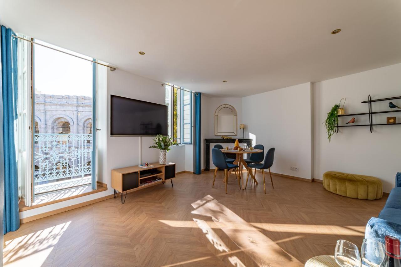 Le Plus Beau Balcon Des Arenes Nîmes Exteriör bild